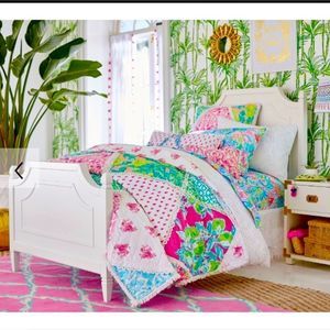 NWOT Lilly Pulitzer Pottery Barn Kids- Organic Flitted Sheet Mermaid Cove